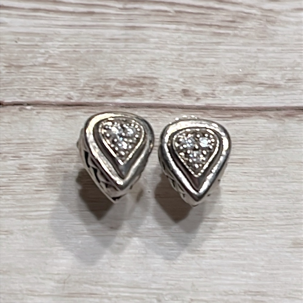 Spinelli Kilcollin Chic Silver Teardrop Earrings With Diamonds